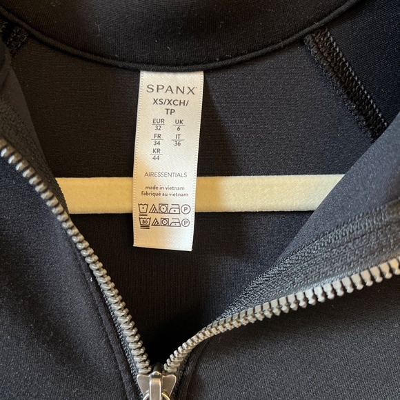 Spanx air essential half-zip - Picture 2 of 5